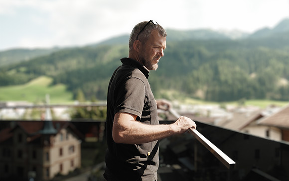 installateur poseur de garde-corps en verre 